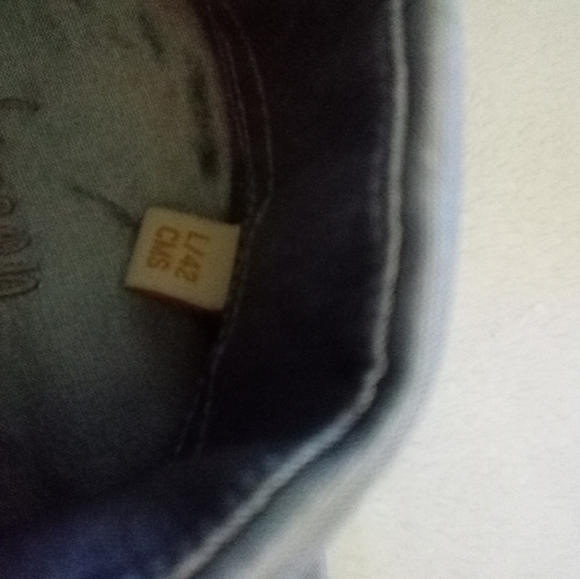 Mark Anderson 100% Pure Dupion Stripe Silk. - Picture 7 of 8